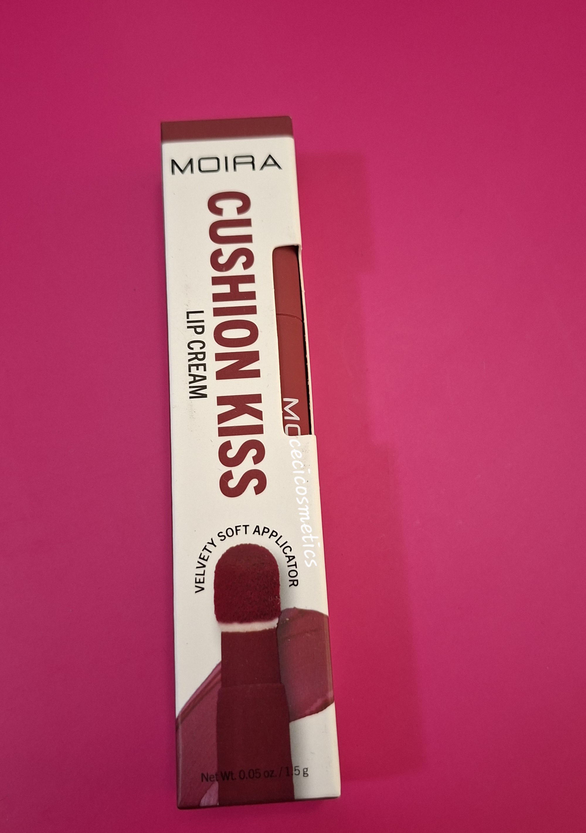 Imagen de CUSHION KISS LIP CREAM MOIRASilk hibiscus 08